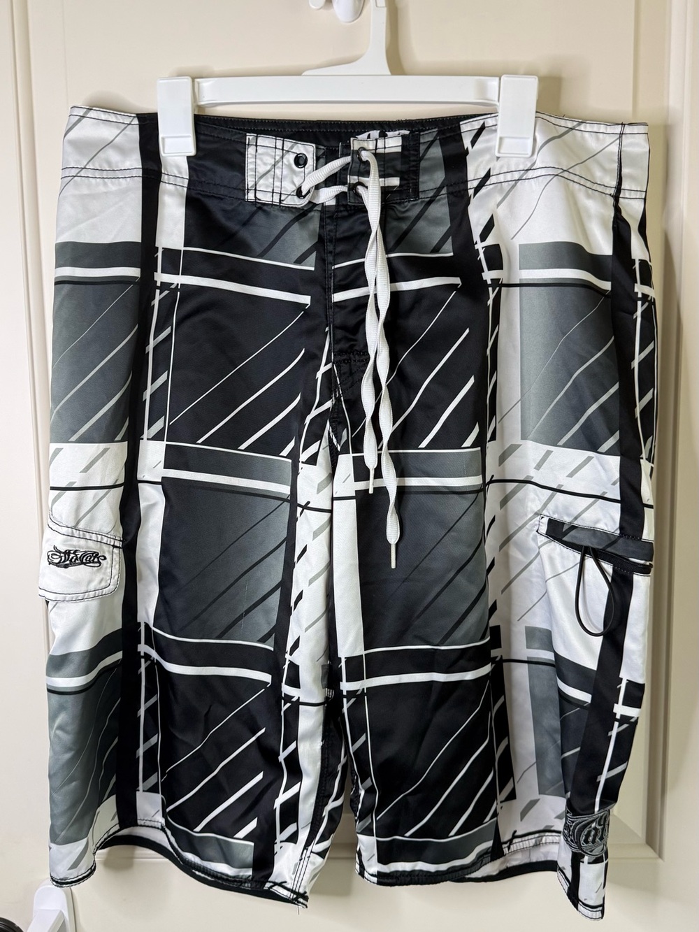 SoCal Vintage Men's Black & White Graphic Swim Board Shorts - Lace-Up Waist 36